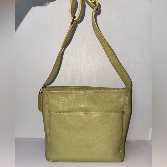 Coach Handbags - Vintage Coach Sonoma Leather Shoulder/Crossbody Bag Pistachio Green